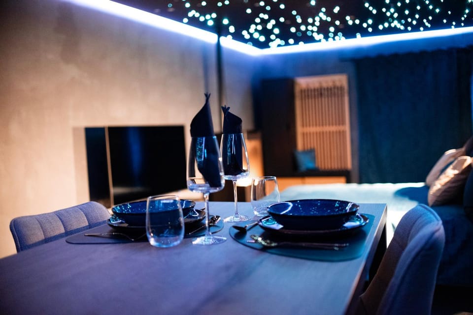 Living room, Dining area