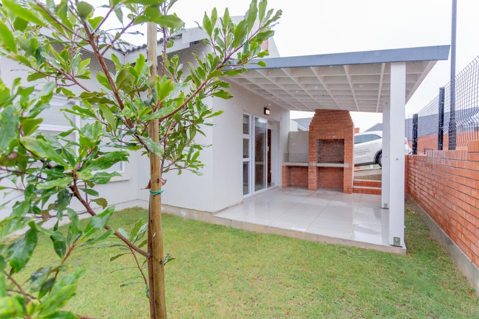 Property building, Day, Garden view