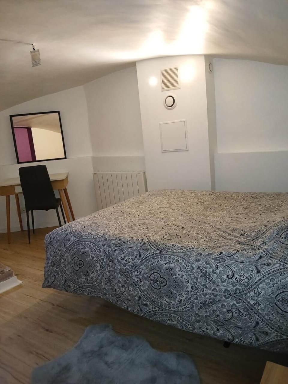 Bed, Bedroom