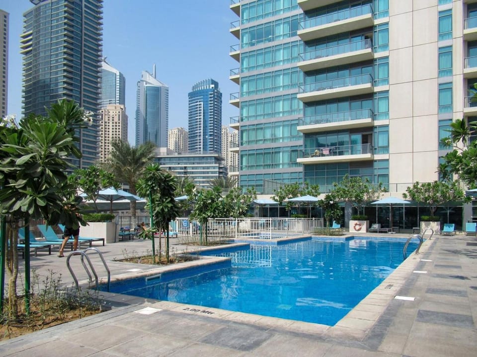 Property building, Swimming pool, Swimming pool