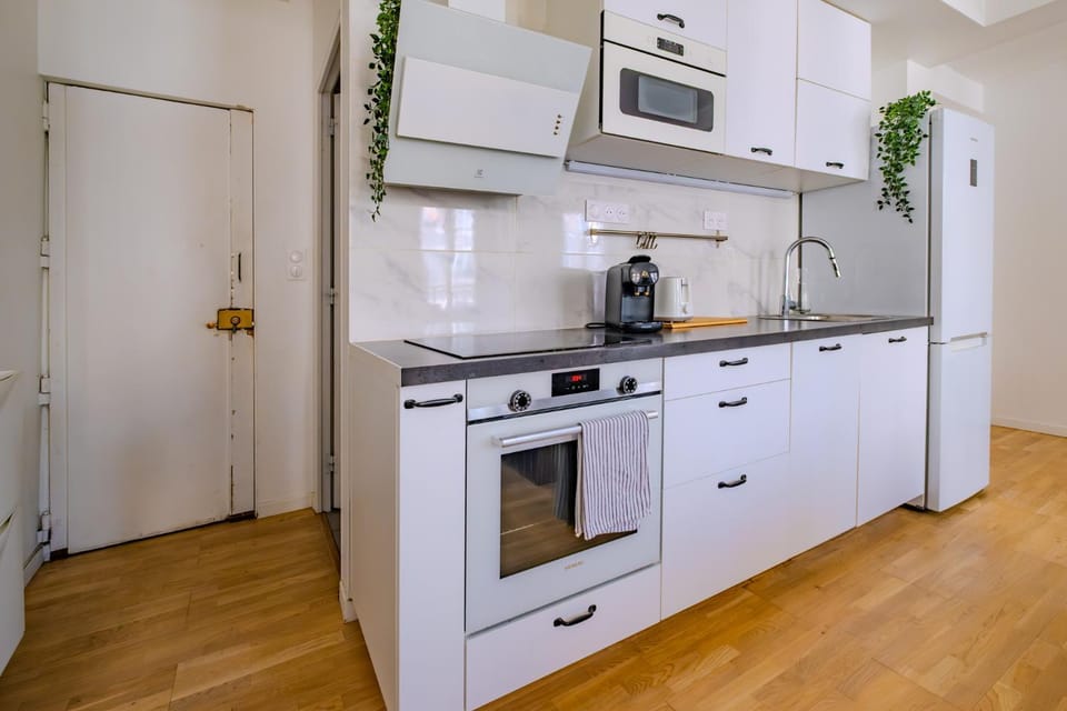 oven, kitchen