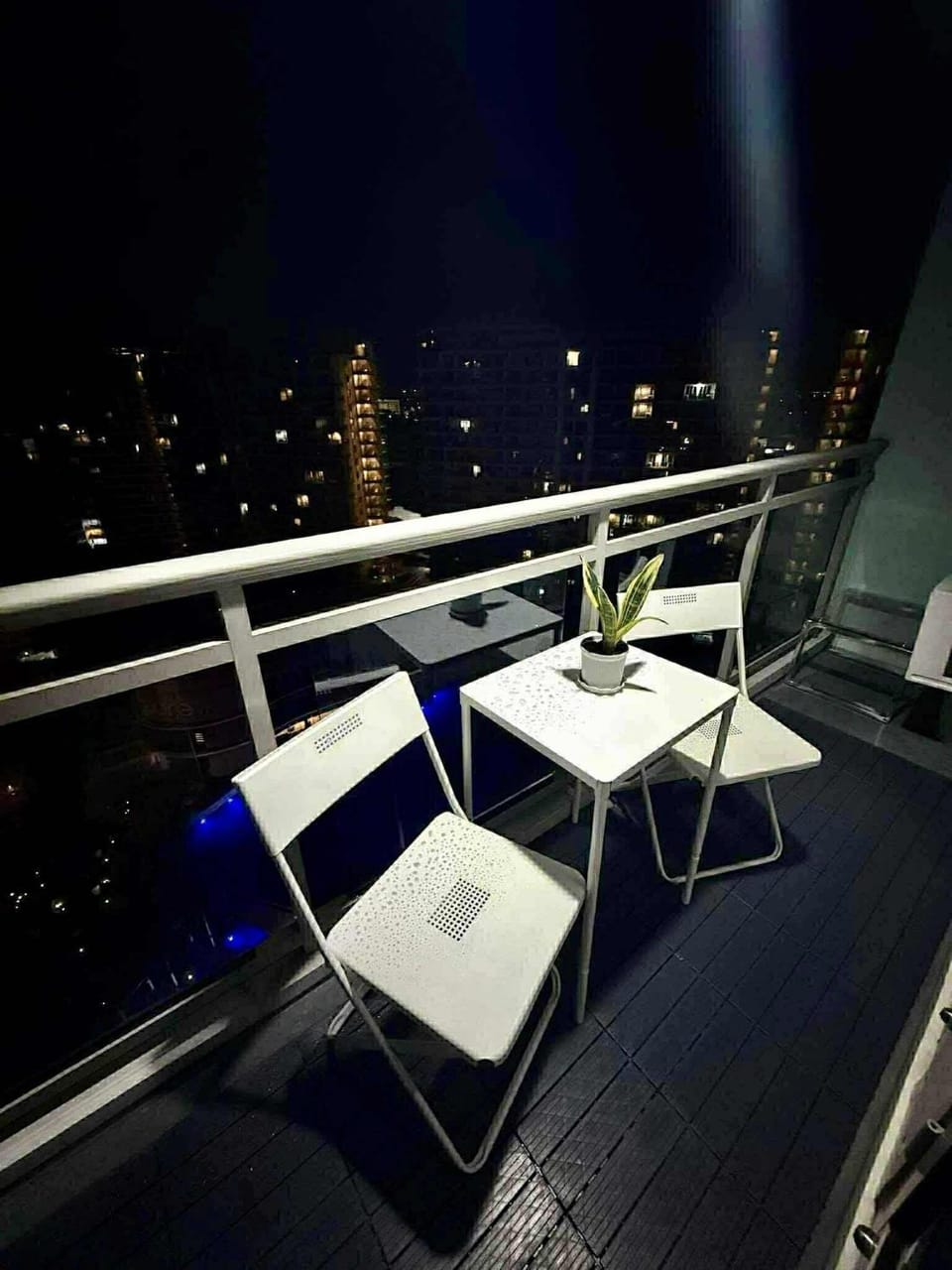 Night, View (from property/room), Balcony/Terrace, Seating area
