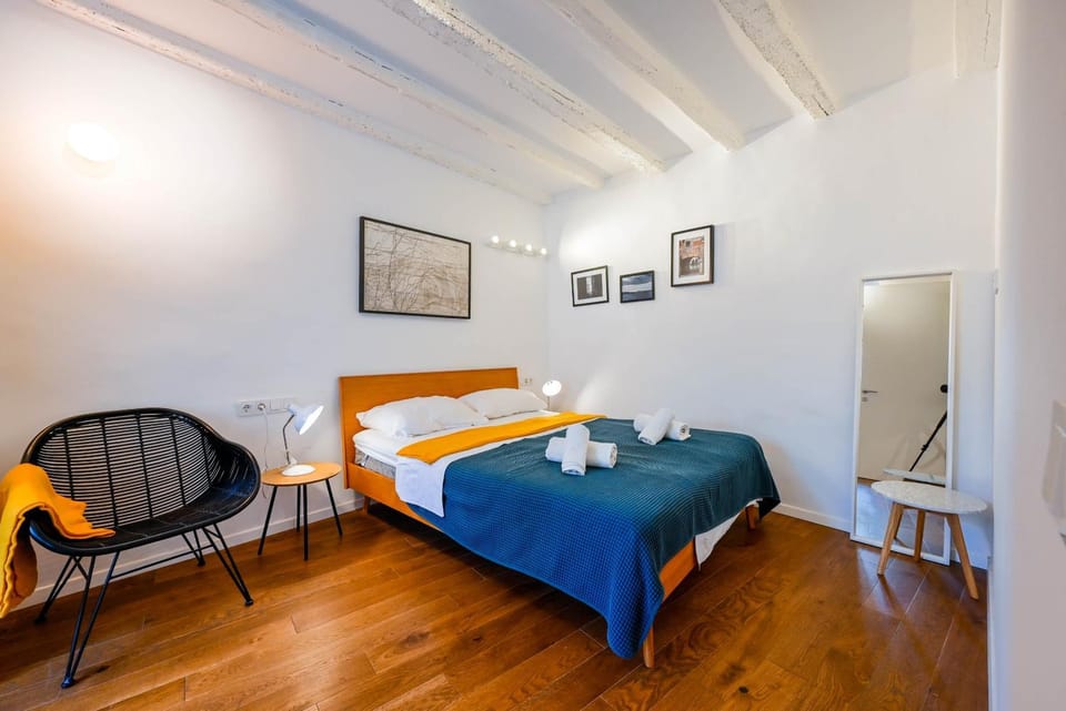 Bed, Bedroom