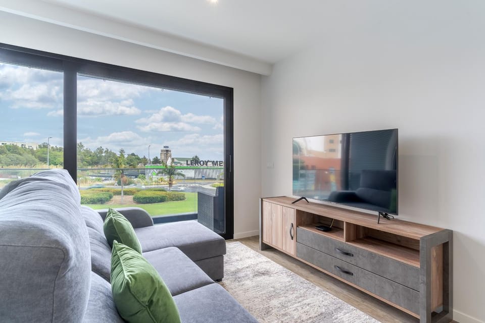 TV and multimedia, Balcony/Terrace, Living room