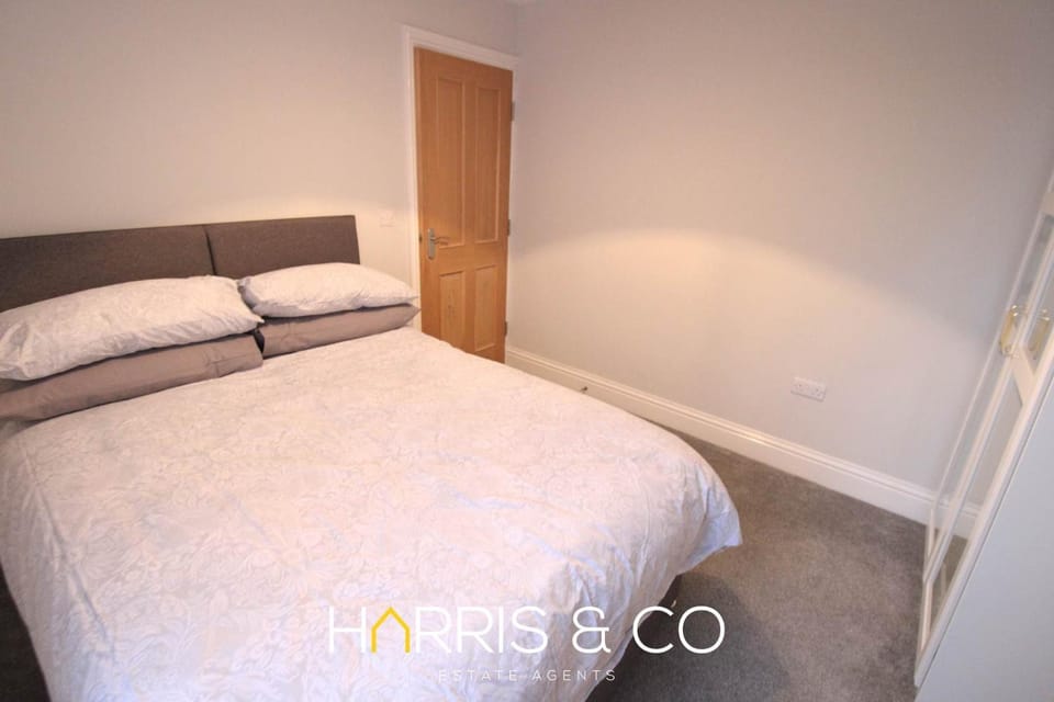 Fishermans View Apartment in Wyre District