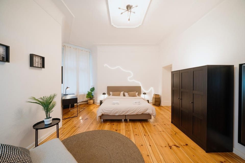 Bed, Bedroom, wardrobe