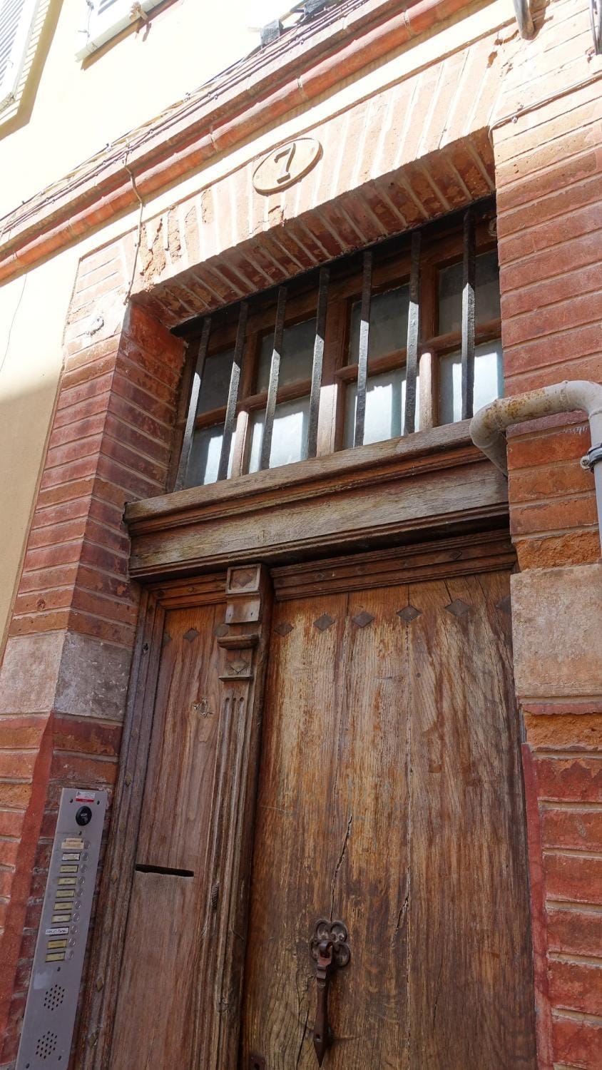 Central, charming and peaceful Apartment in Toulouse