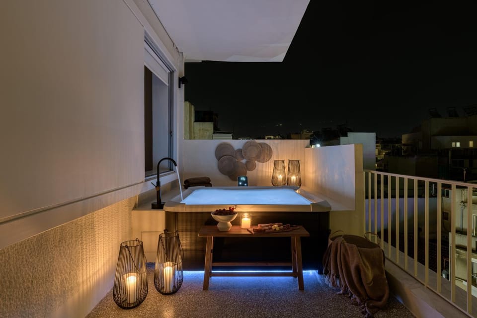 Night, View (from property/room), Balcony/Terrace, Swimming pool