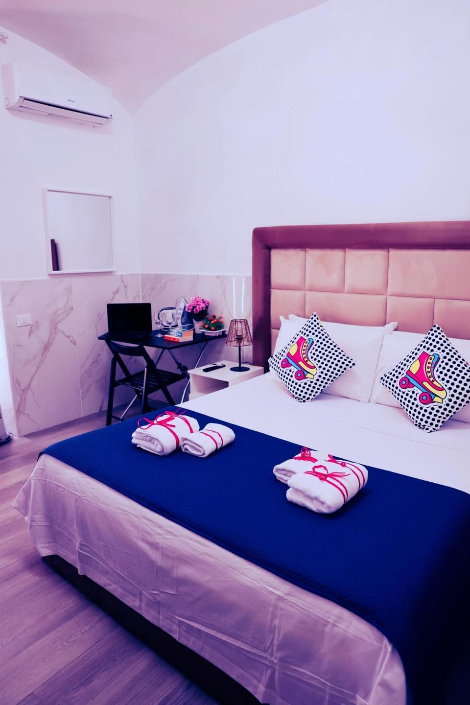 View (from property/room), room service, VIP