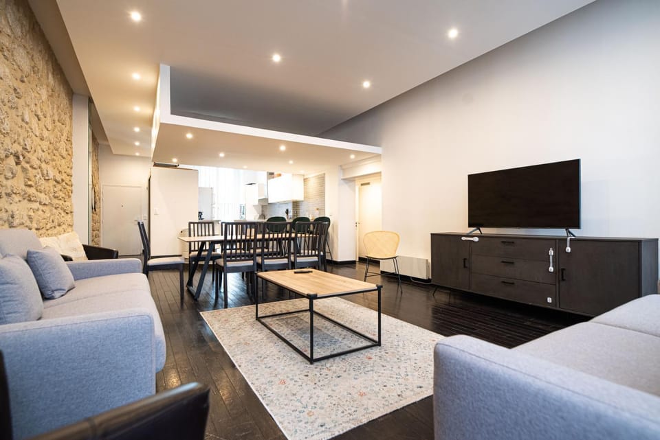 TV and multimedia, Living room, Dining area