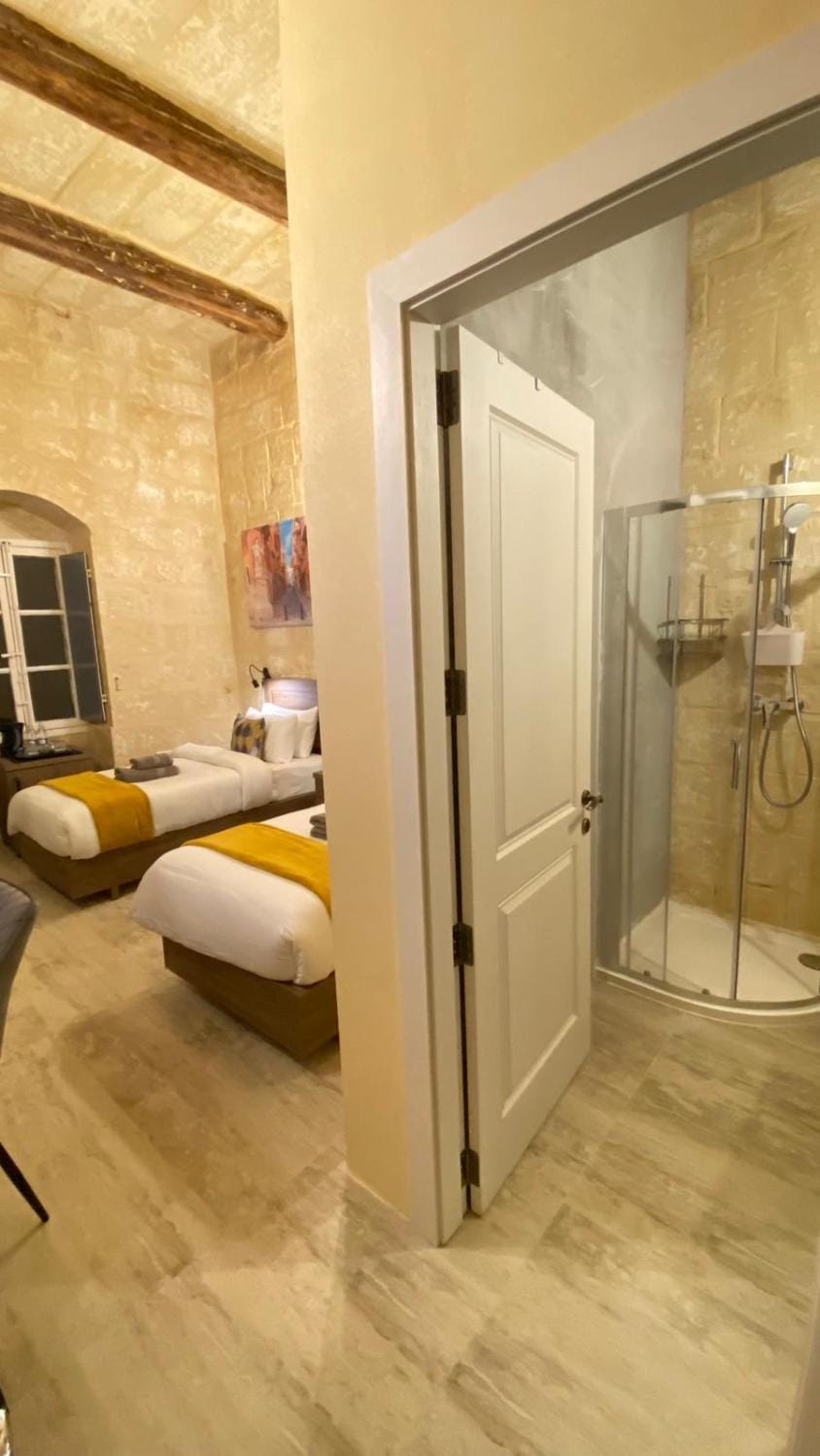 Bed, Bathroom, Photo of the whole room, Bedroom