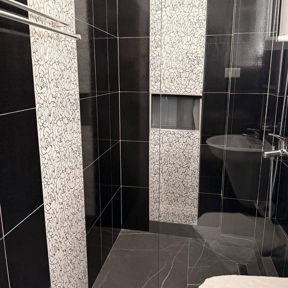 Guest house Plazhi Dhermi Bed and Breakfast in Vlorë County, Albania