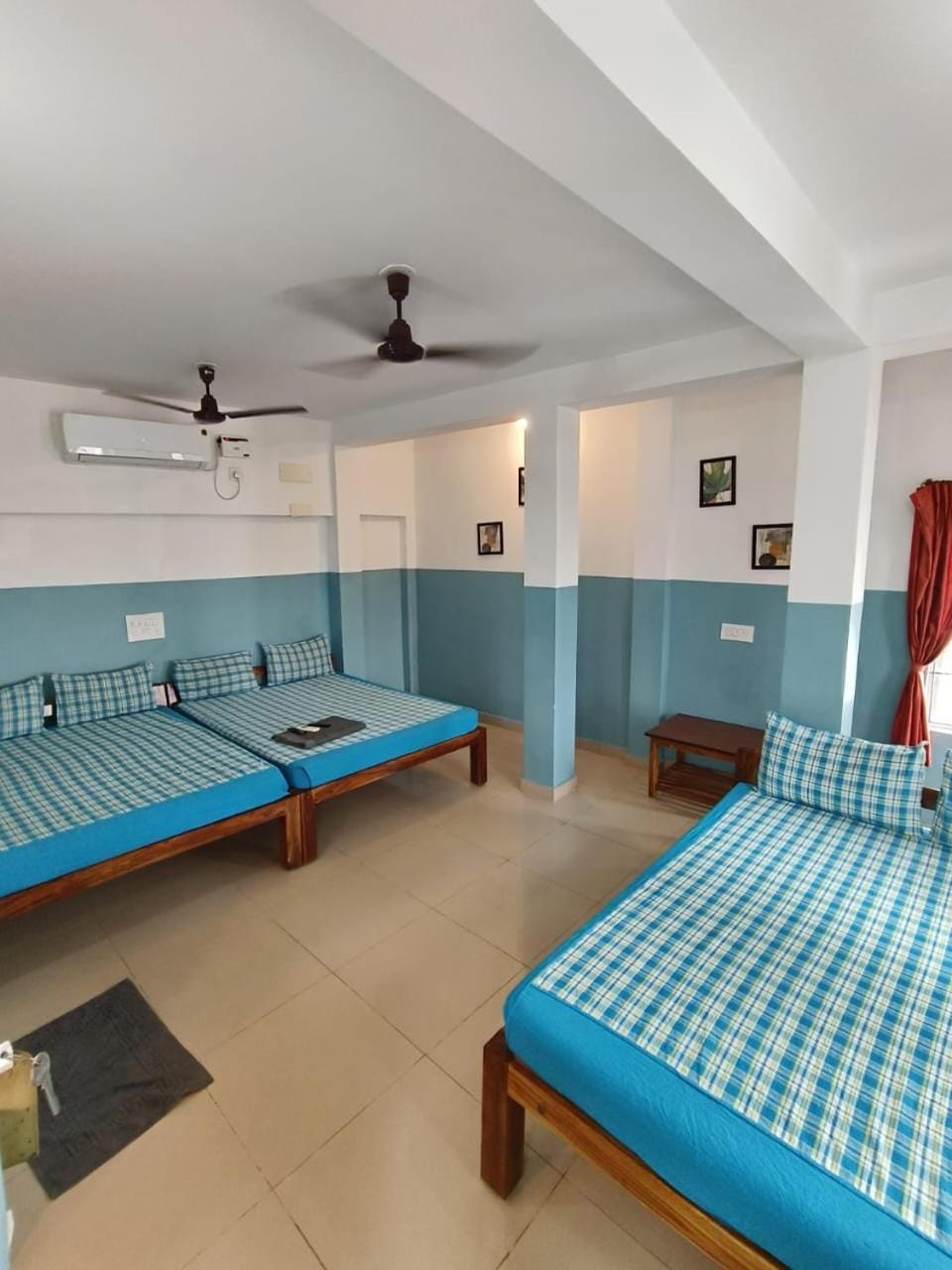 Bed, air conditioner