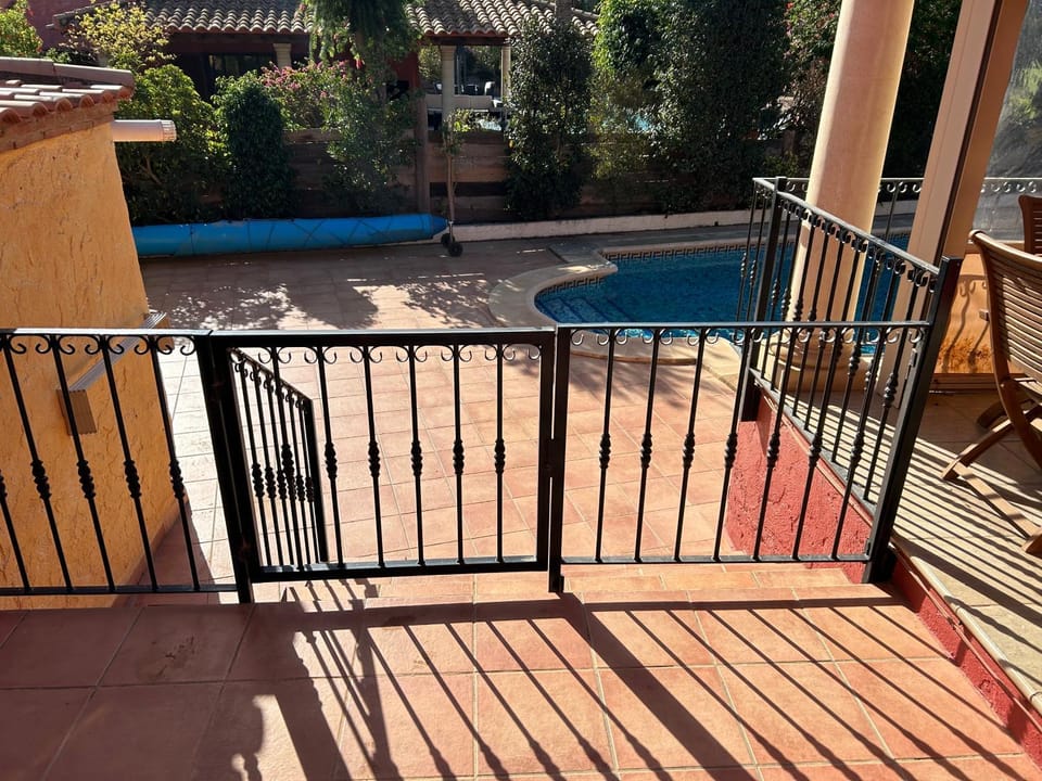 Balcony/Terrace, Swimming pool