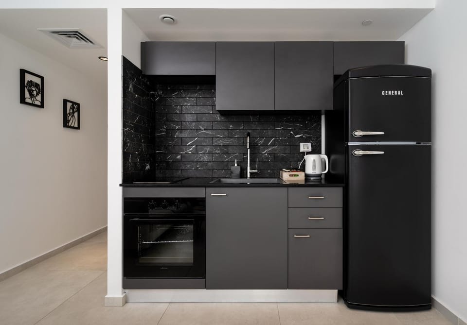 סי סייד אילת חדר משפחתי מפנק עם מרפסת ונוף לים Apartment in Eilat