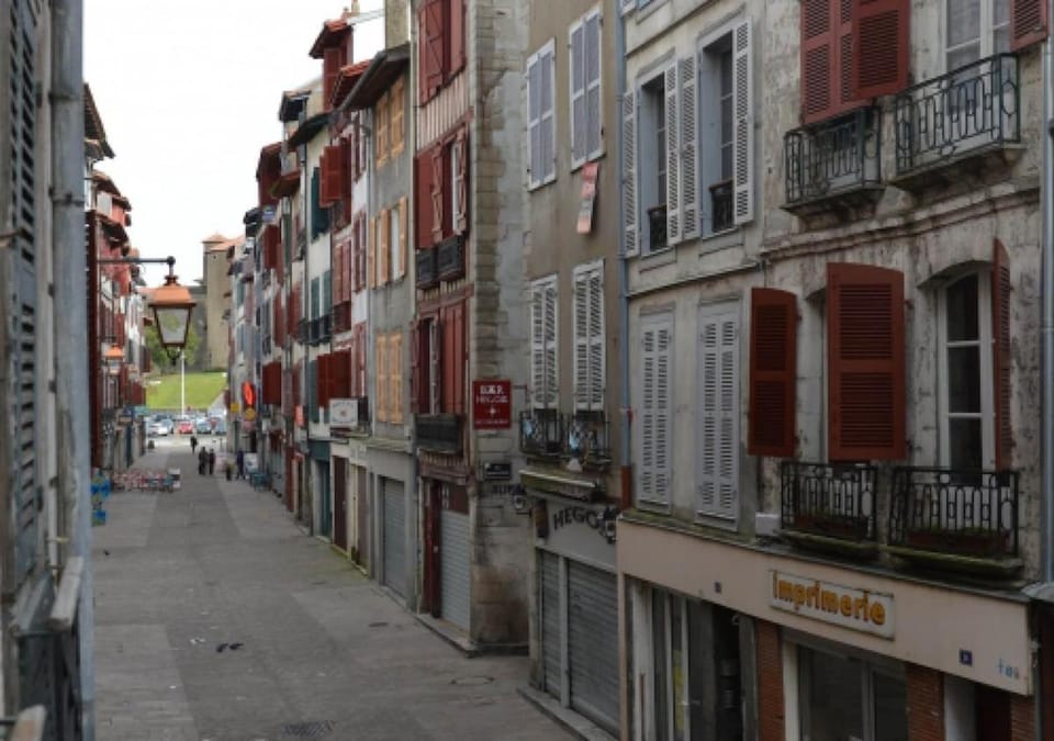 2 pièces Petit Bayonne Apartment in Bayonne