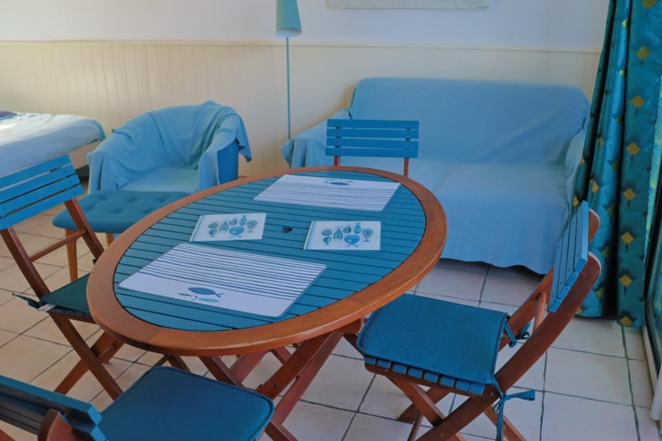 Studio BLeu Apartment in Saint-Leu