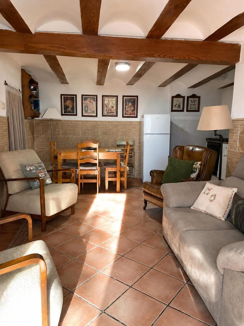 Living room, Dining area
