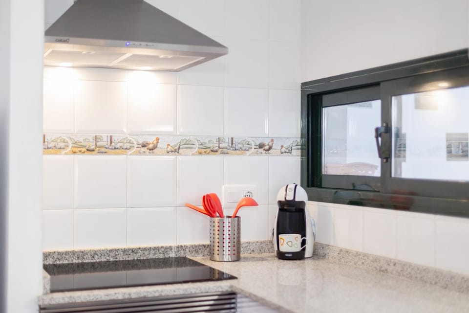 Kitchen or kitchenette, Living room