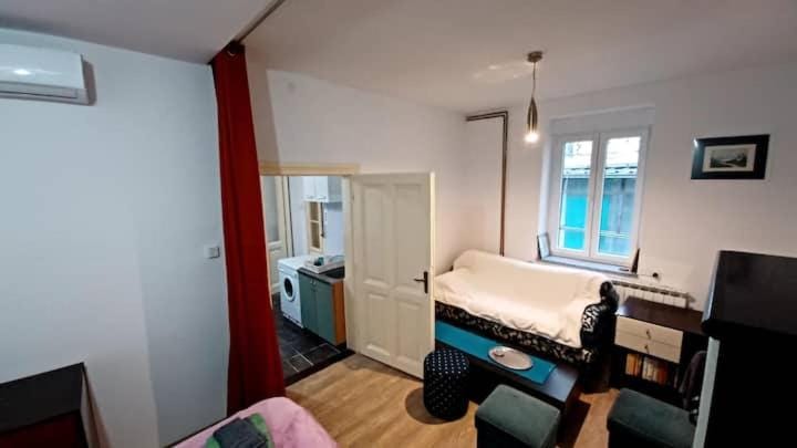 Living room, Photo of the whole room, Seating area