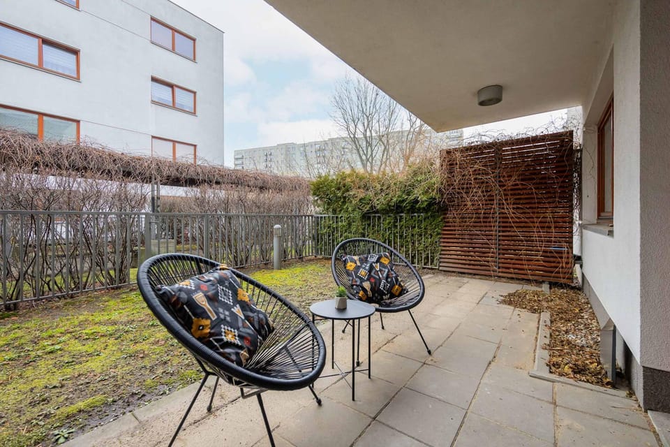 Balcony/Terrace, Garden view