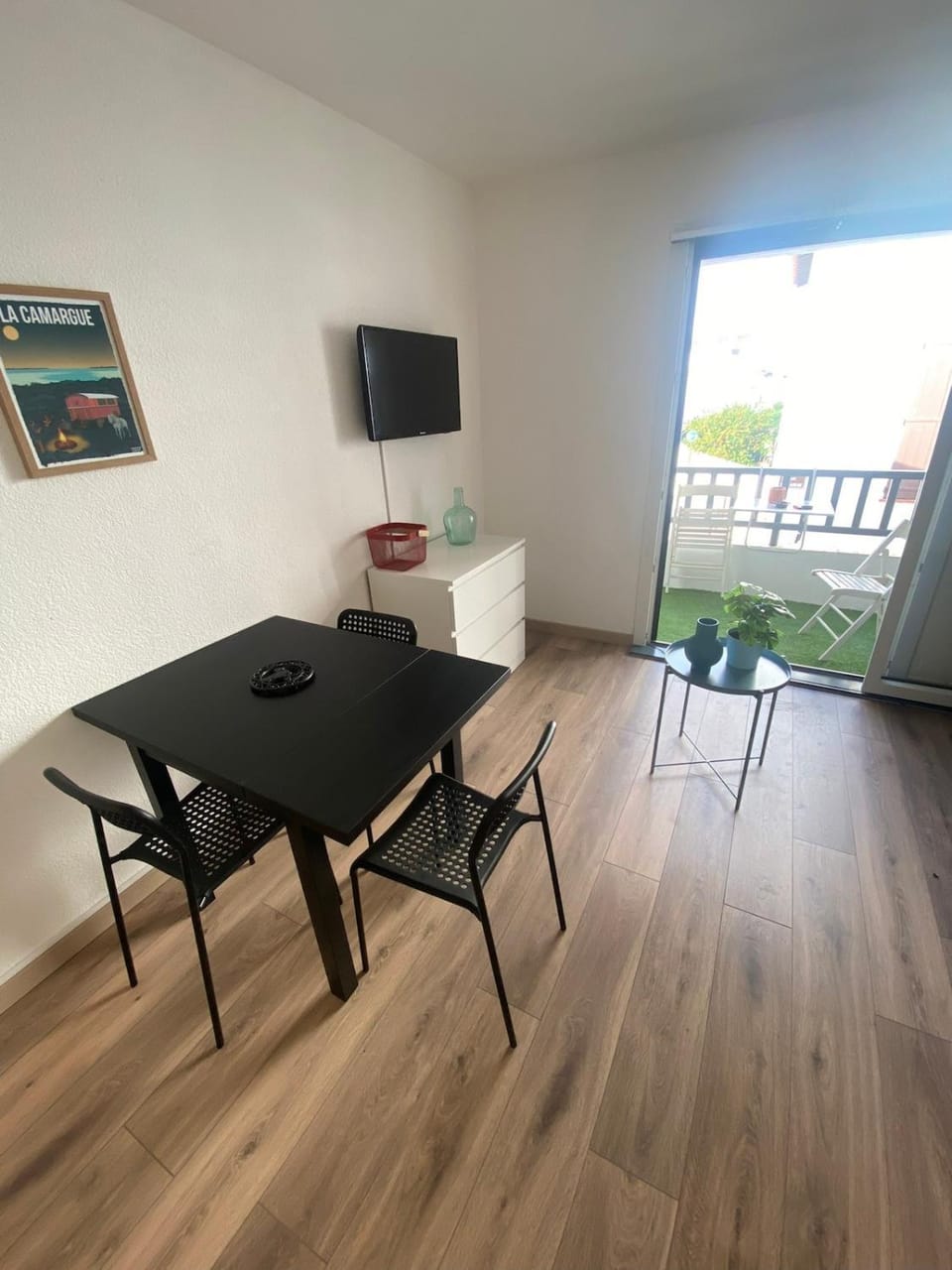 Studio dans le village pour 2 adultes 2 enfants Apartment in Saintes-Maries-de-la-Mer