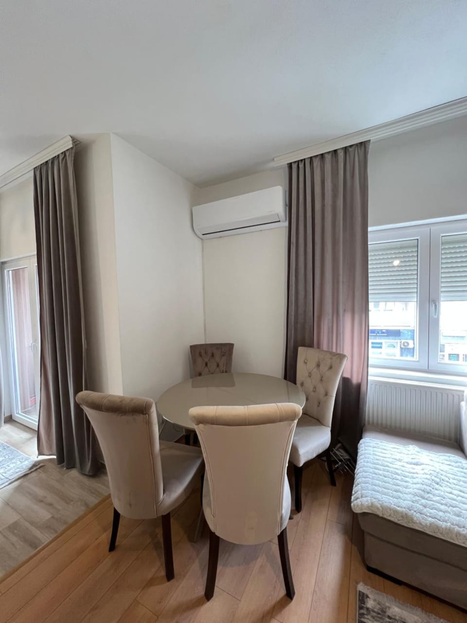 Apartmani sara Apartment in Montenegro