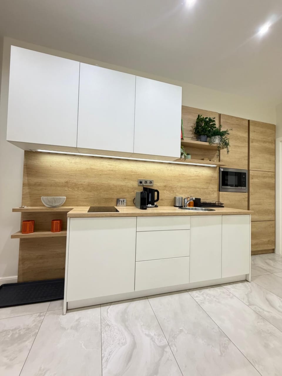 Stylish comfy suite w balcony in downtown Apartment in Budapest