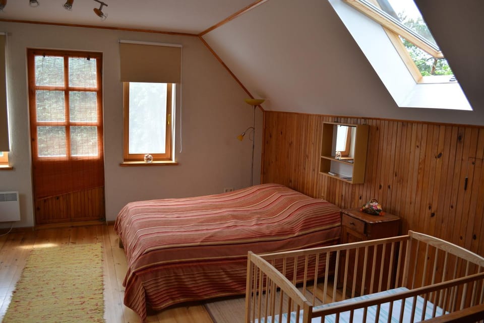 Bed, Bedroom, cot