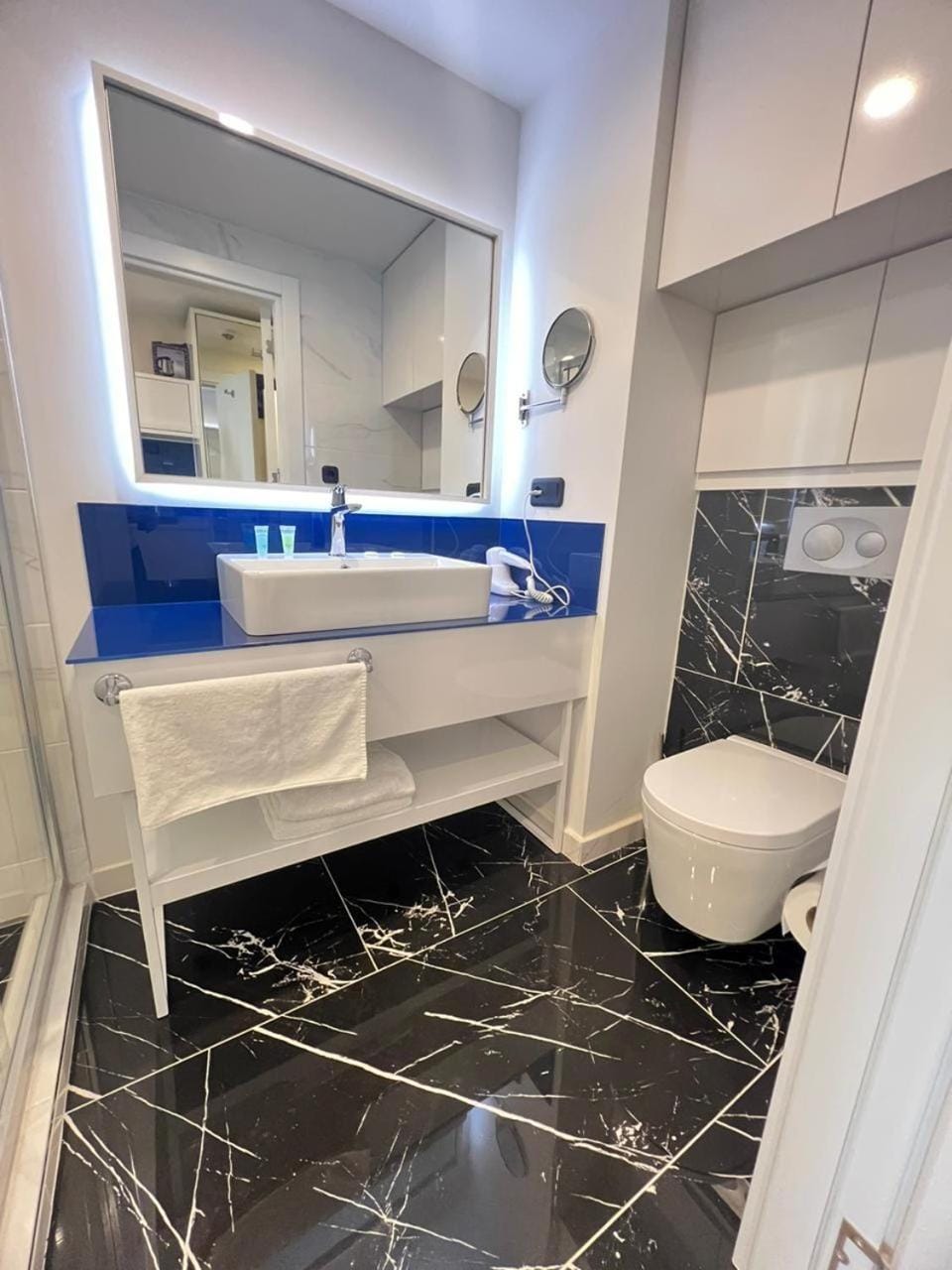 Shower, Toilet, Bathroom, Bath, bidet