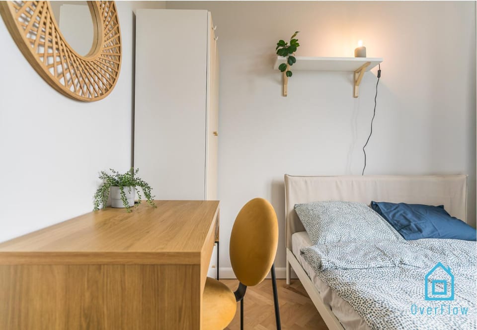 Bigly Room - Cozy and peaceful place, 12 minutes from Gdańsk Old Town & Seaside Vacation rental in Gdansk