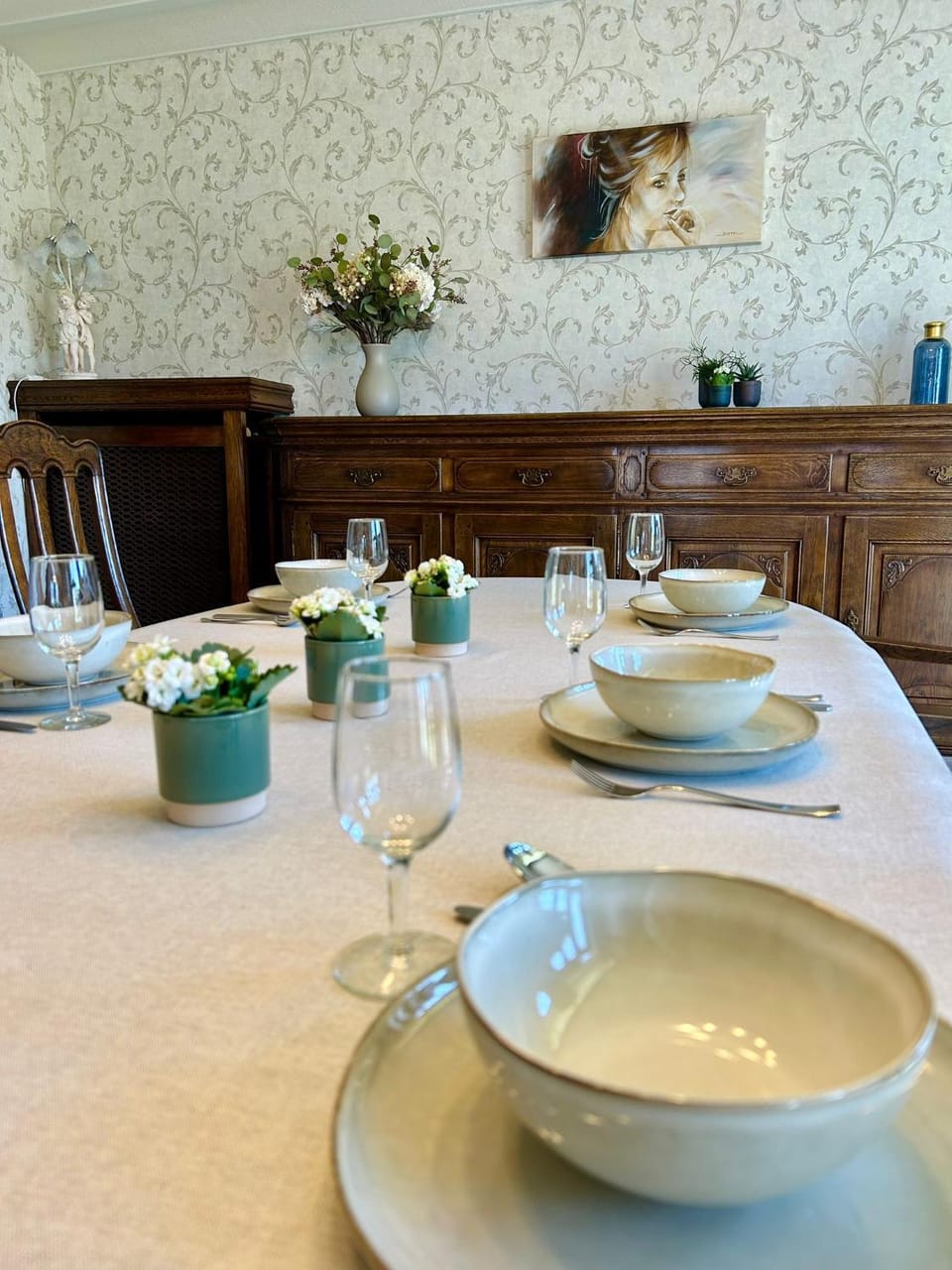 Food and drinks, Dining area