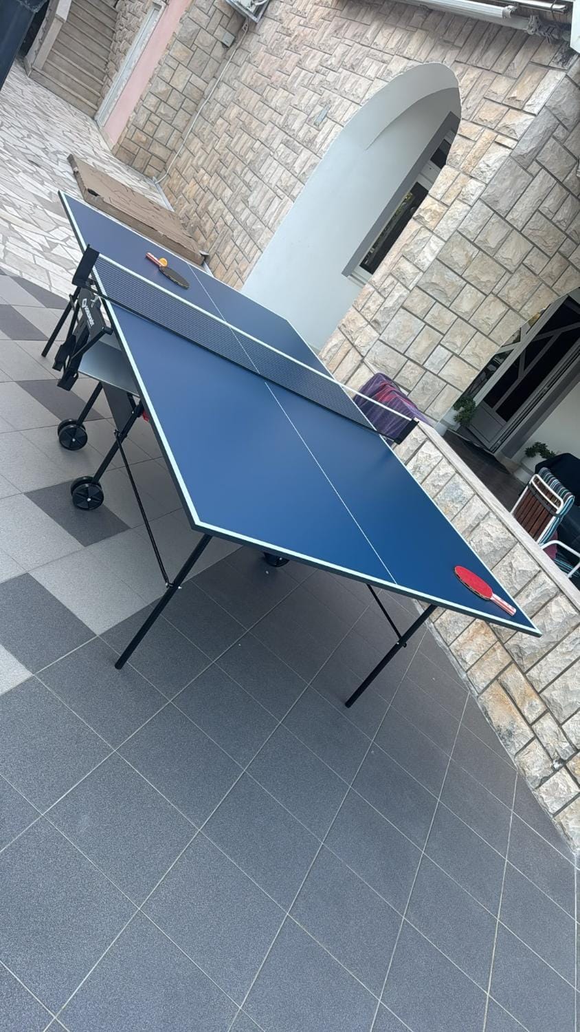 Table tennis