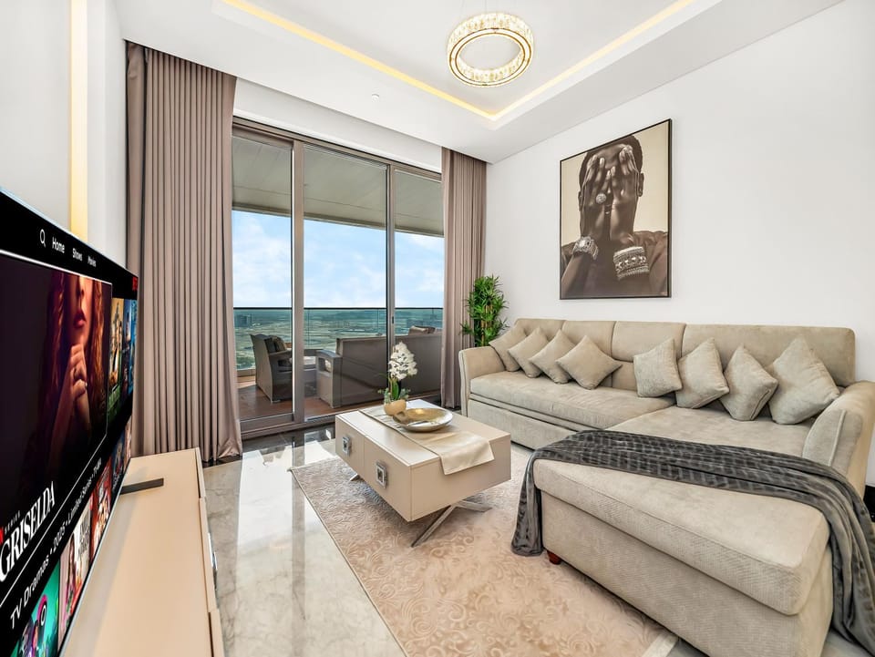 Communal lounge/ TV room, TV and multimedia, Living room, Seating area