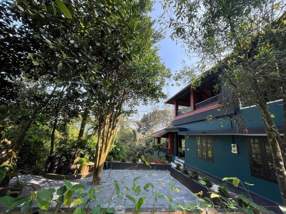 Property building, Garden, Garden view