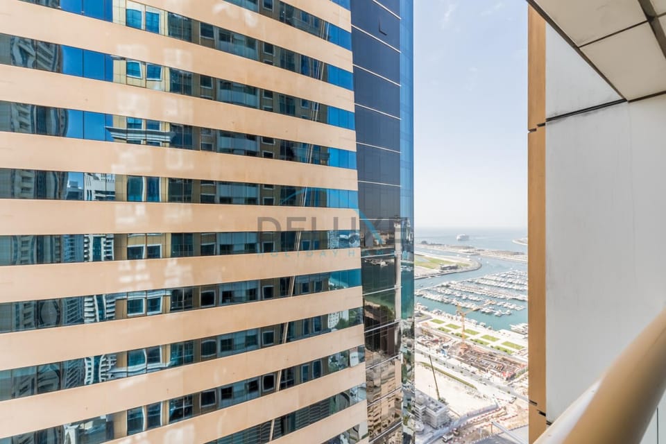 City view, Sea view