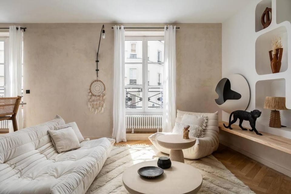 Amazing flat in an amazing Montmartre street Apartment in Paris