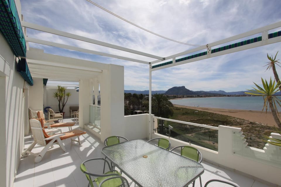 Cala de Oro atico en 1º línea con vistas by costablancarent Apartment in Costa Blanca