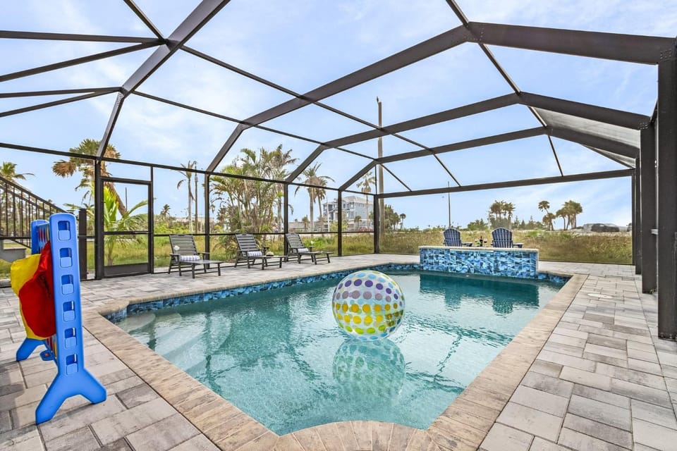 Close to Beach! Game Room, Heated Pool, Outdoor Shower -Jade Bay - Roelens House in Estero Island