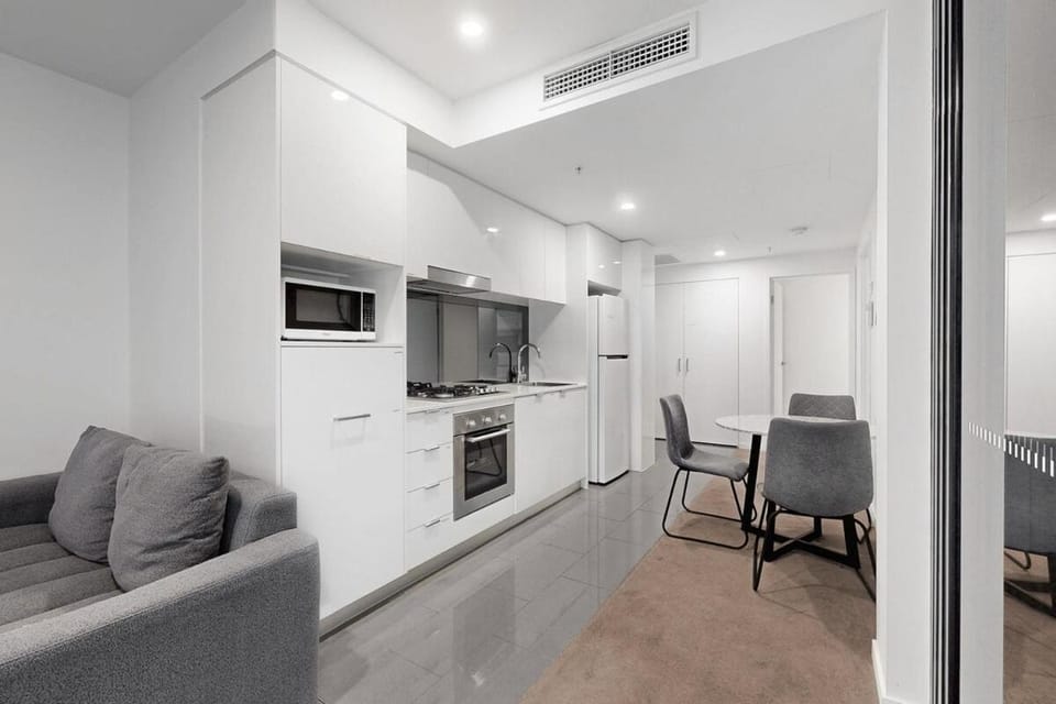 Eve Apartment - South Bank Central Location, Free Carpark, Privately Hosted Apartment in Brisbane City
