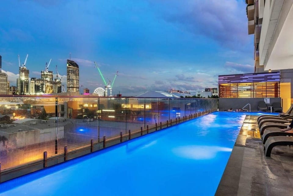 Property building, Night, City view, Pool view, Swimming pool, sunbed