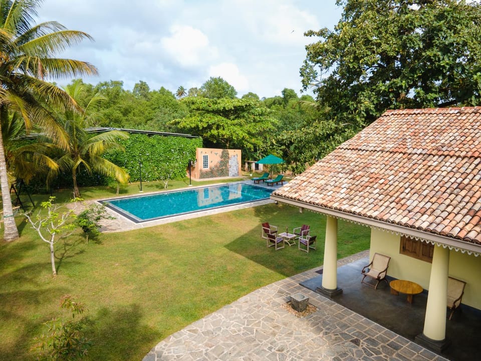 Property building, Restaurant/places to eat, Swimming pool