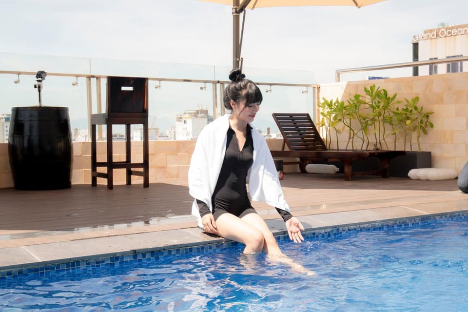Day, People, Guests, Pool view, Swimming pool