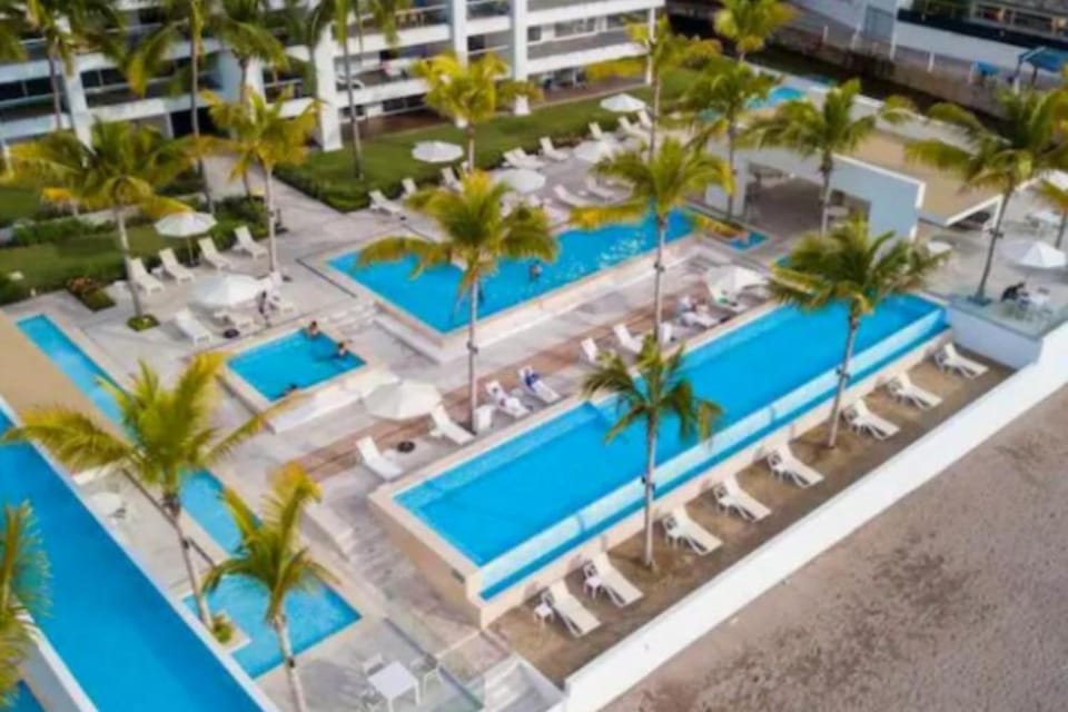 Property building, Swimming pool