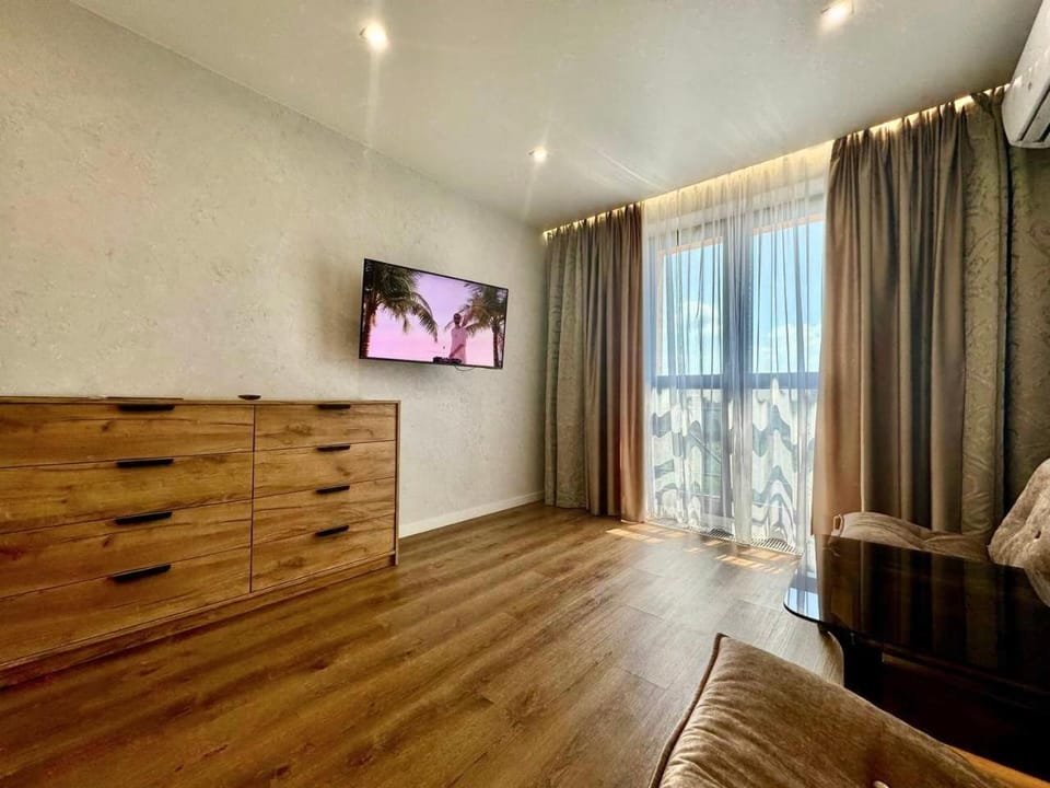 ApartPoltava Сонячний парк, історичний ЦЕНТР Найновіший будинок Сучасний дизайн Легка розкіш Тропічний душ ЗВІТНІ ДОКУМЕНТИ Apartment in Ukraine
