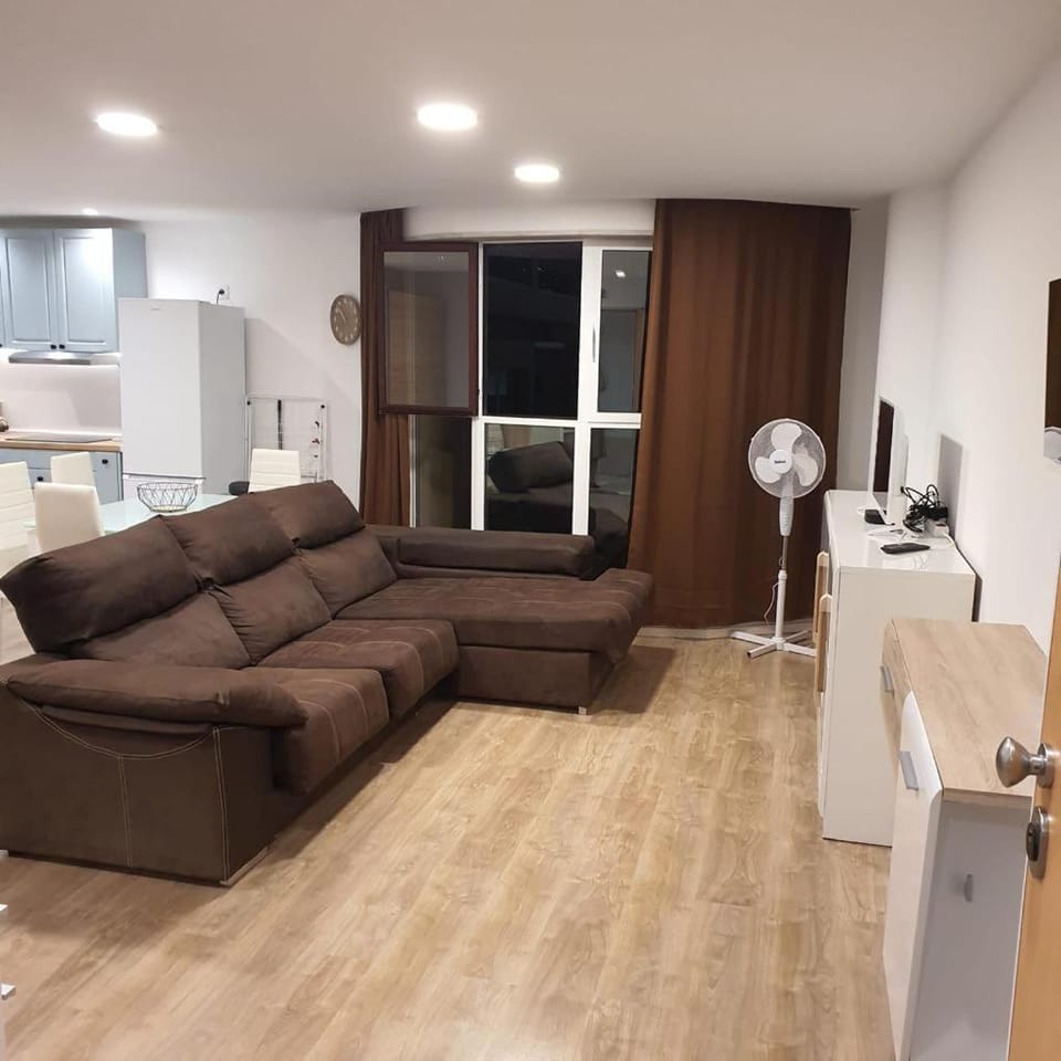 Center Marina View Brown Studio Apartment in Funchal