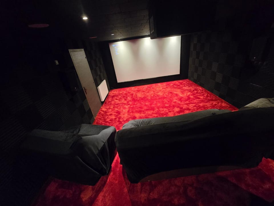 Cocon Spa & Cinema Room Apartment in Haute-Savoie