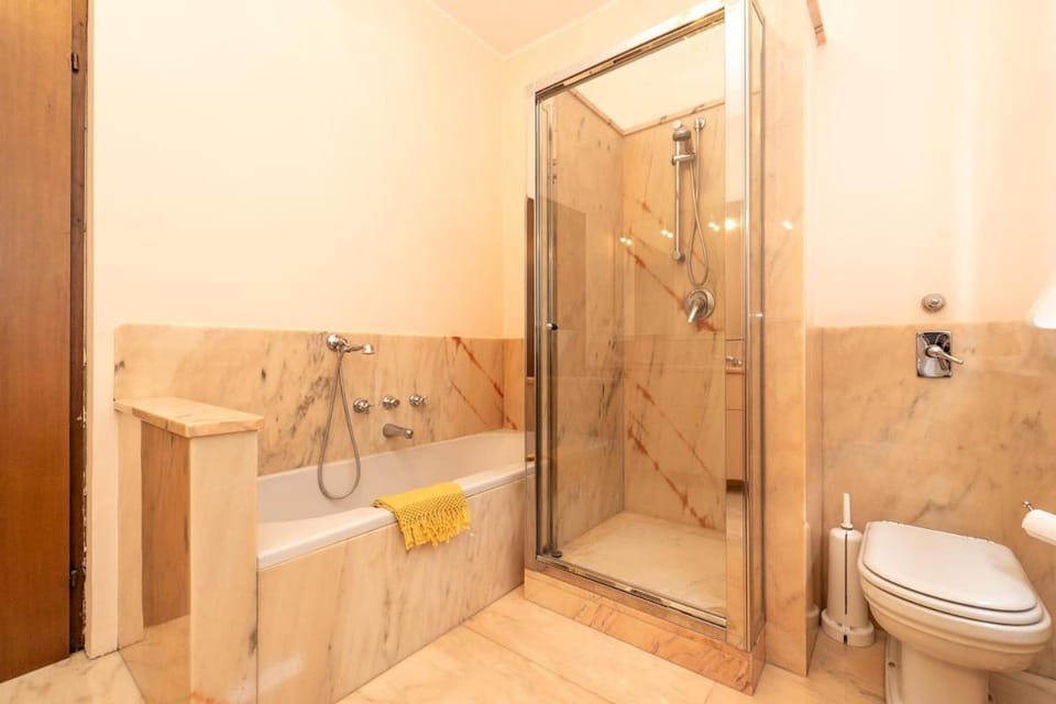 Apt citylife - 5 min sansiro con garage Apartment in Milan