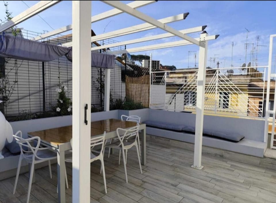 Balcony/Terrace, Balcony/Terrace