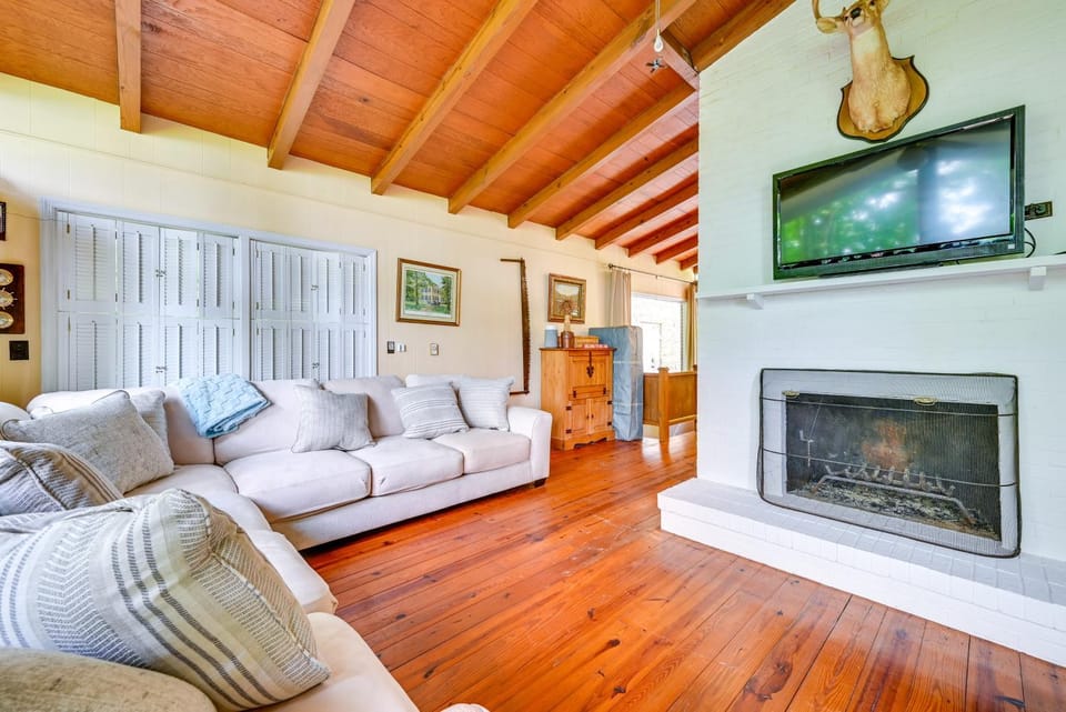 Waterfront Nolin Lake Gem: Guest House & Balcony House in Nolin Lake